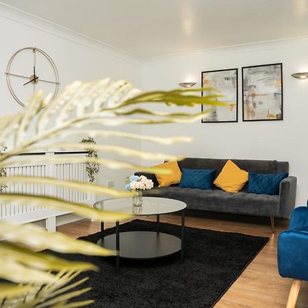 Willa Stylish 3 Bed House With Free Parking Leeds  Zewnętrze zdjęcie