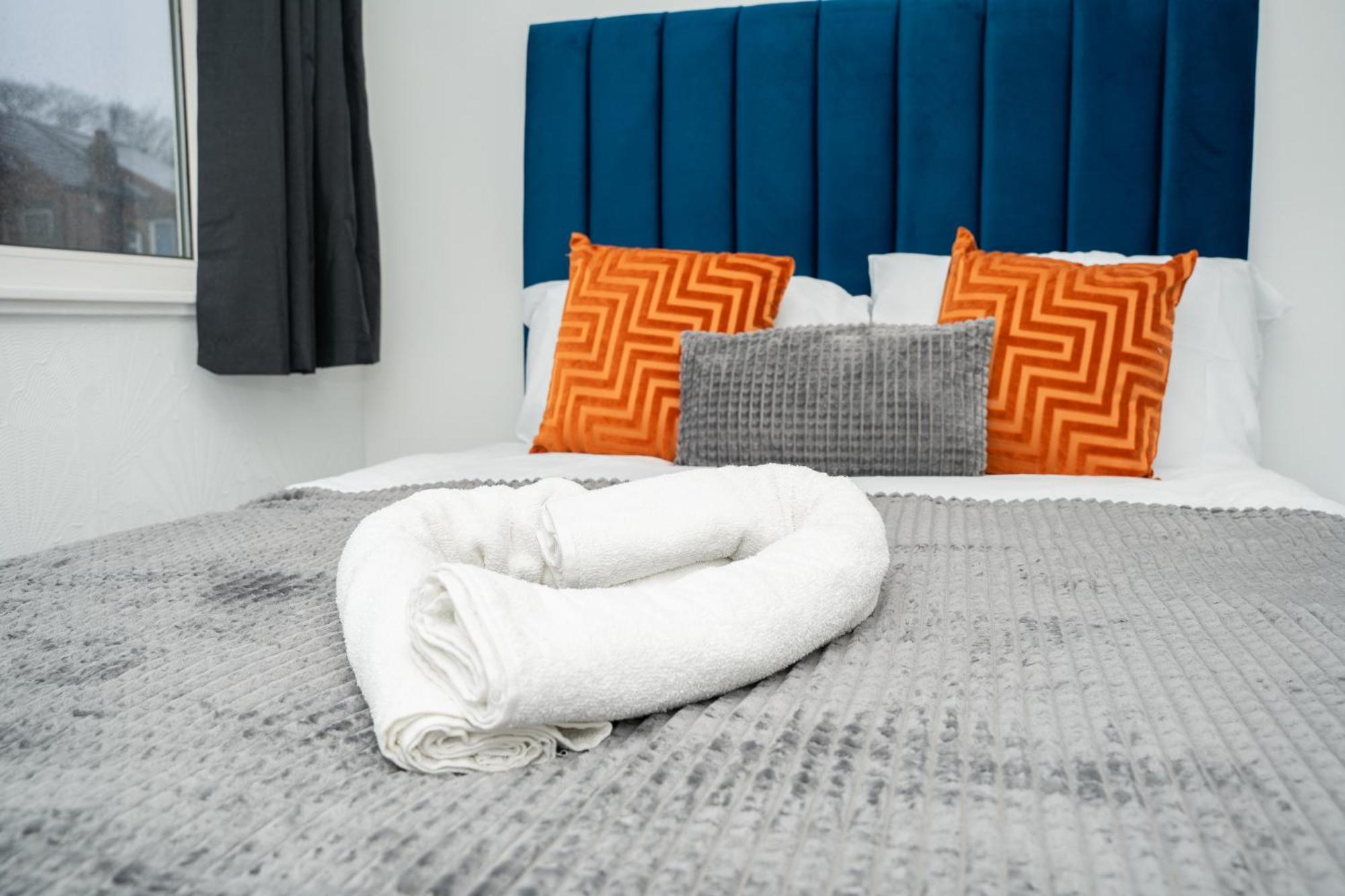 Willa Stylish 3 Bed House With Free Parking Leeds  Zewnętrze zdjęcie