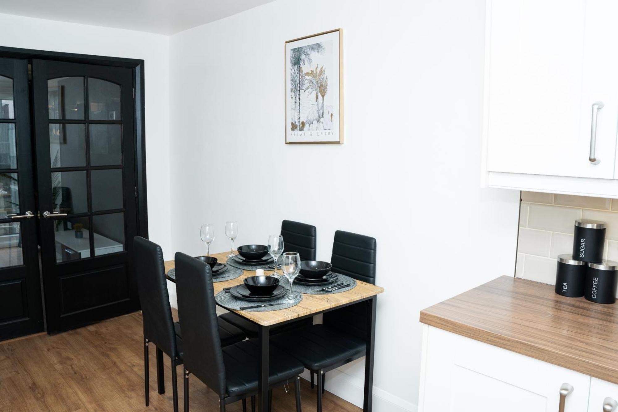 Willa Stylish 3 Bed House With Free Parking Leeds  Zewnętrze zdjęcie